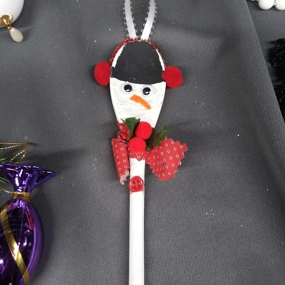 Holiday Decor Bundle - Picture 5 of 6